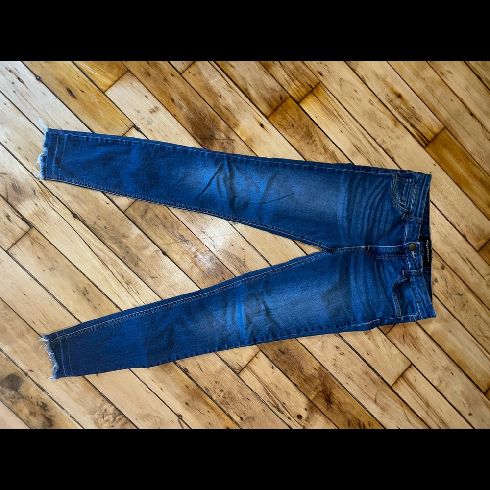 Prosperity Skinny Jeans Raw Edge Ankles Size 28